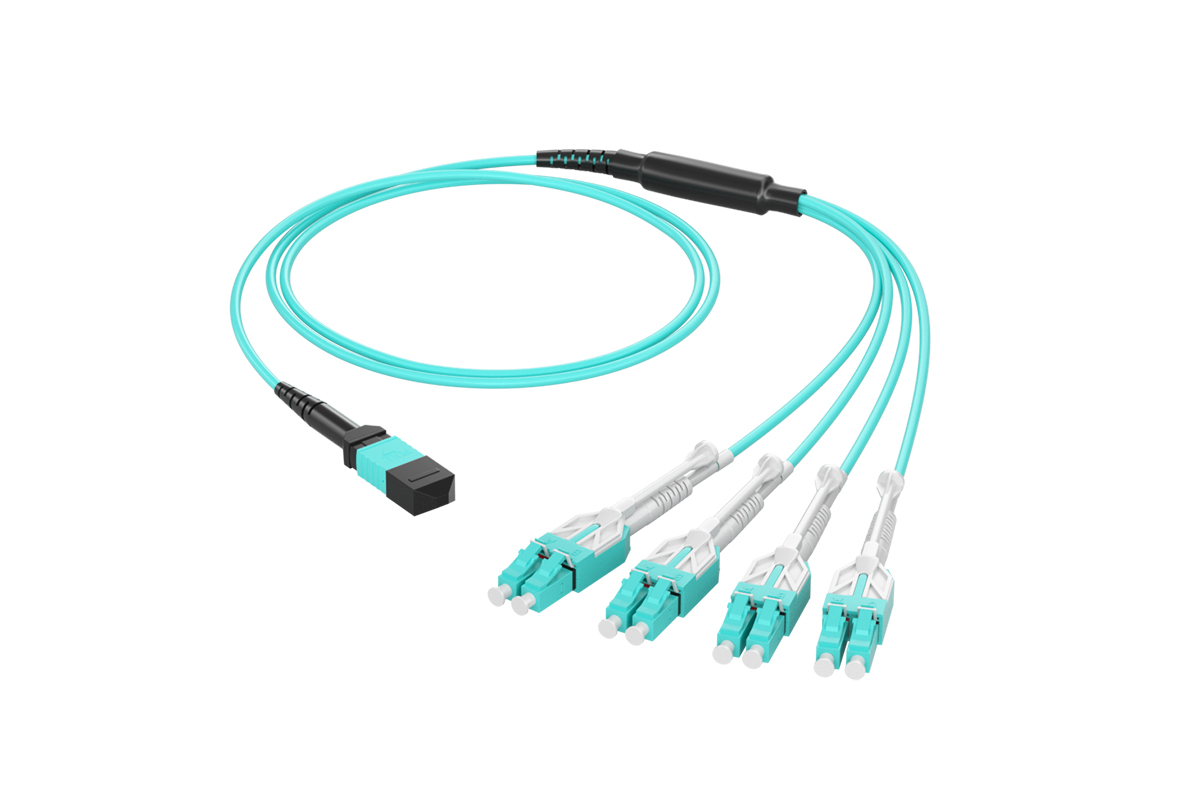 OM3 MPO-LC Uniboot 双工 2.0/3.0mm 多模光纤跳线